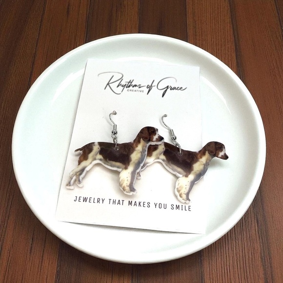 Brittany Dog Earrings - Jewelry for Dog Lovers and Bird Hunting Enthusiasts - Picture 6 of 7